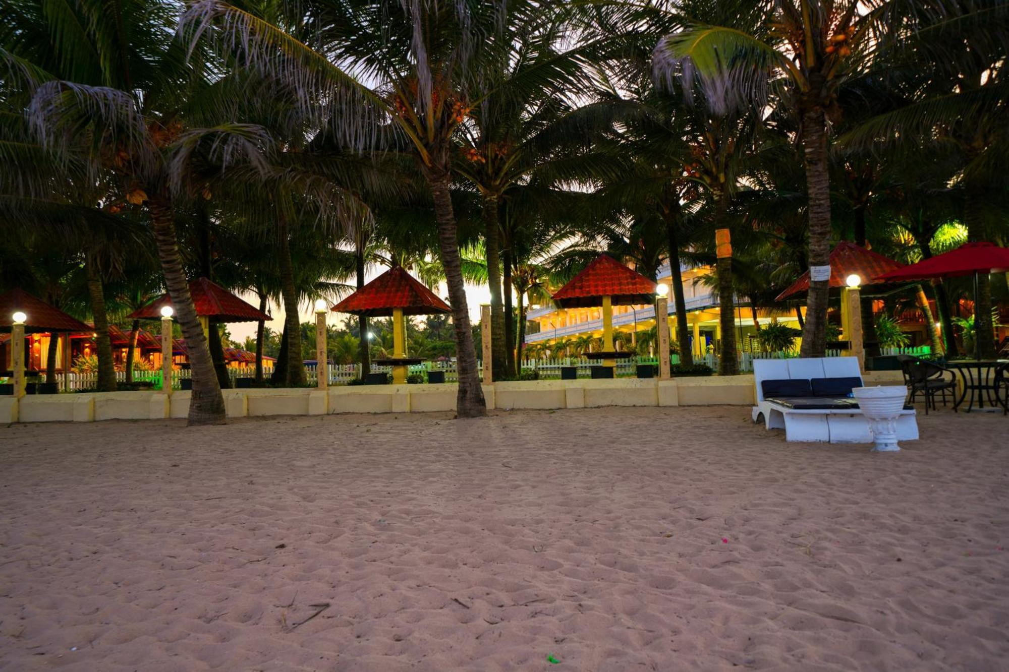 Jkab Beach Resort Тринкомали Экстерьер фото